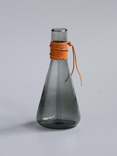 レザー ガラスベース コニカル グレー