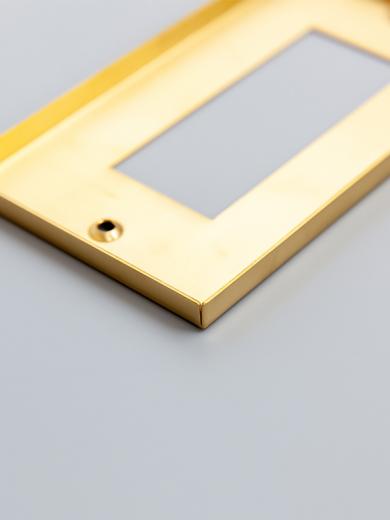 真鍮コンセントプレート