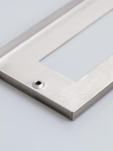 ステンレスコンセントプレート