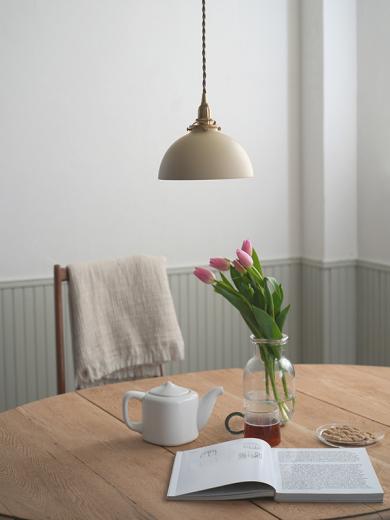 アイアンシェード ドミア クリーム