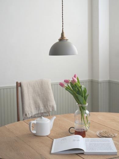 アイアンシェード ドミア グレー