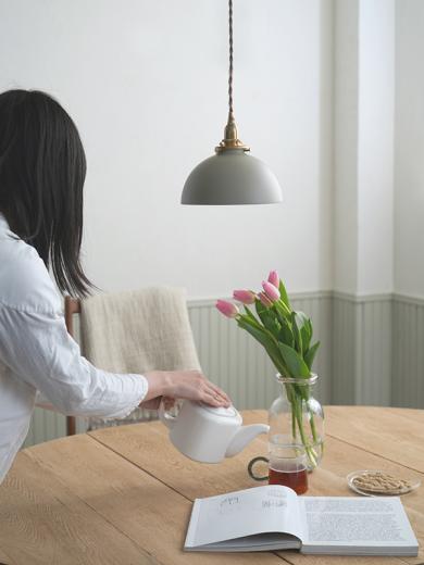 アイアンシェード ドミア グレー