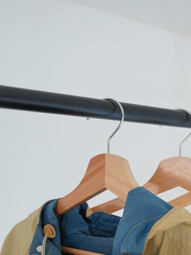 ステンレス シーリングパイプハンガー 900 BK