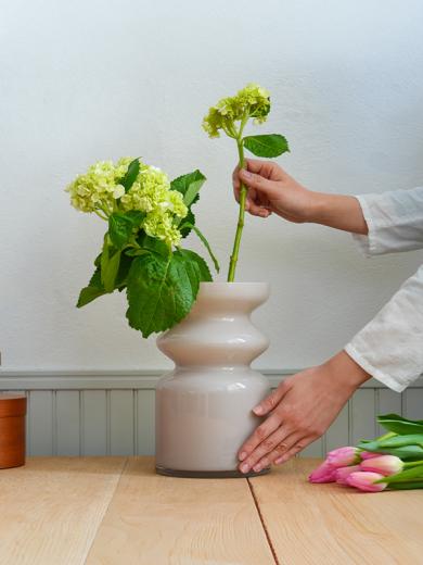 ウェーブ ガラスベース ブラウン