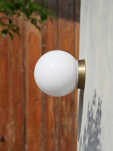 ガラスグローブエントランスライト