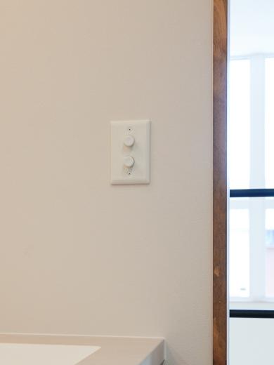 ※セラミックプレート2プッシュスイッチ ホワイト