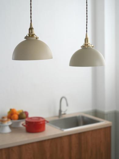 アイアンシェード ドミア クリーム