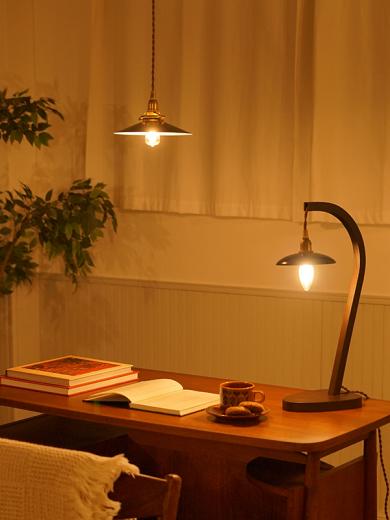 アイアンシェード プラット ブラック