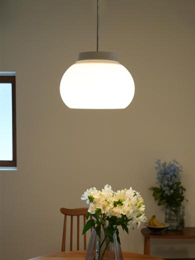 kom pendant light L