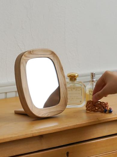 MOI table mirror