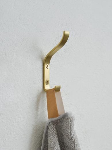 ブラスツーフック