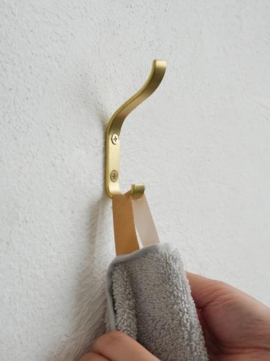 ブラスツーフック