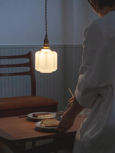 ガラスシェード アーロット S  ホワイト